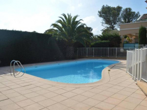 Charmant T2/Mezzanine avec Piscine et Terrasse, à 5 min de la Plage, St-Raphaël - FR-1-226A-148